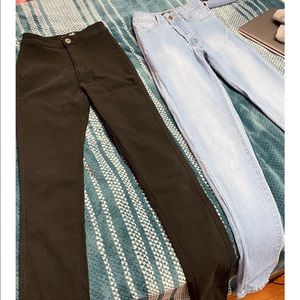 Pair skinny high waisted jeans